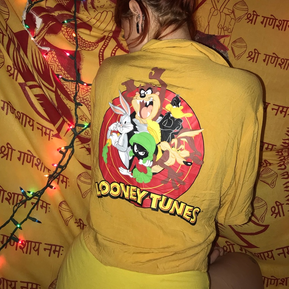 Looney toons crop too